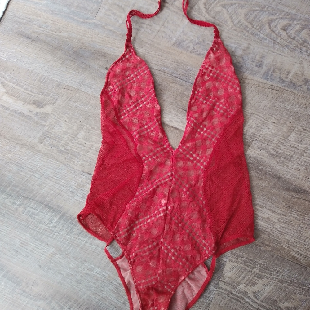 VS Lace Teddy Bodysuit